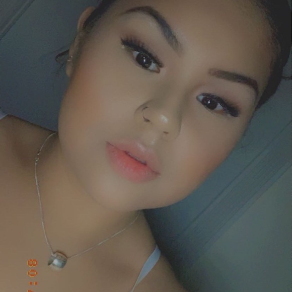 Meet your Posher, Paige - Picture 1 of 1